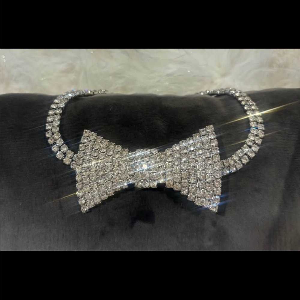 Sparkling Bow Tie Necklace